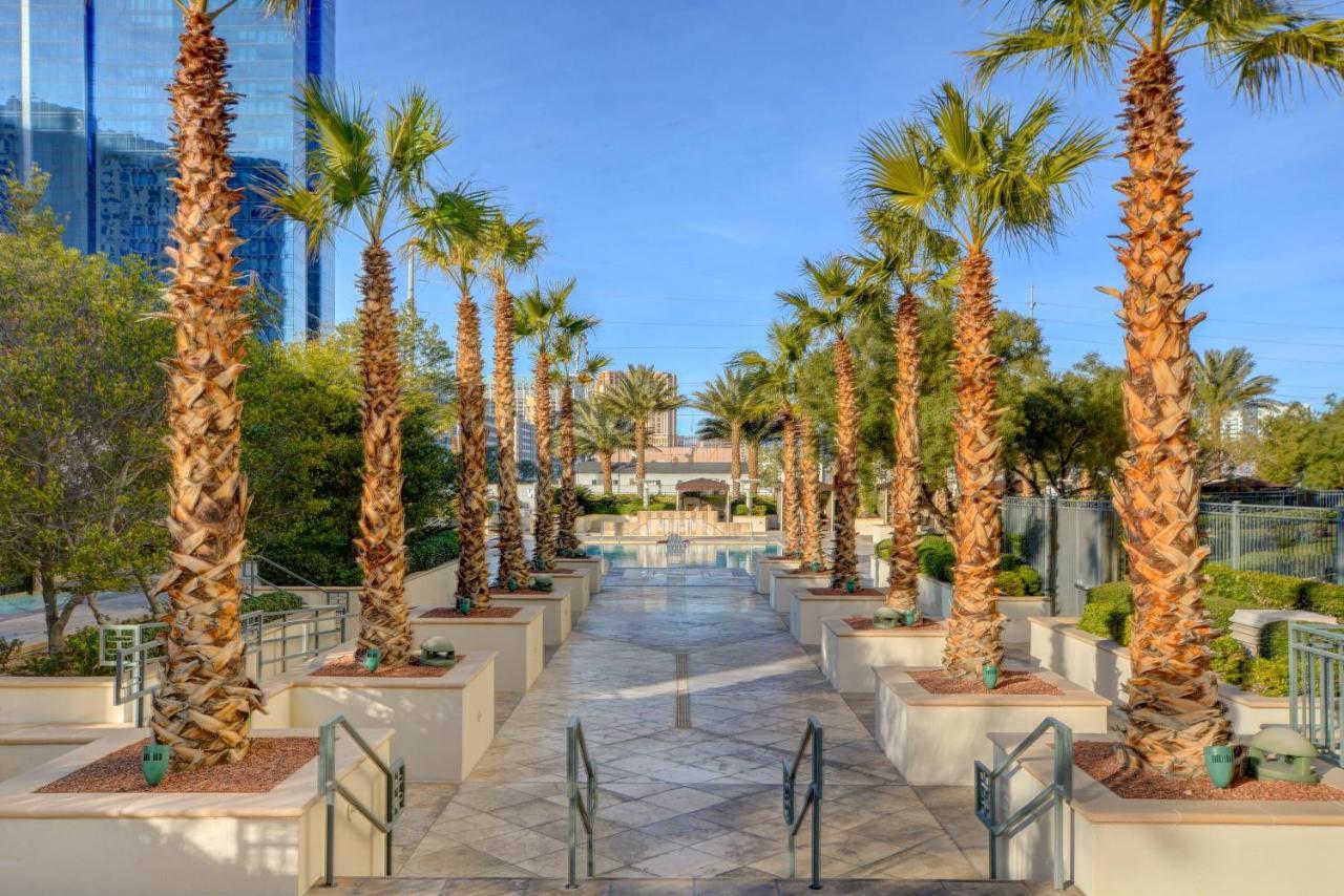 Mgm Signature-28-705 F1 Track & Strip View Balcony Las Vegas Exterior foto